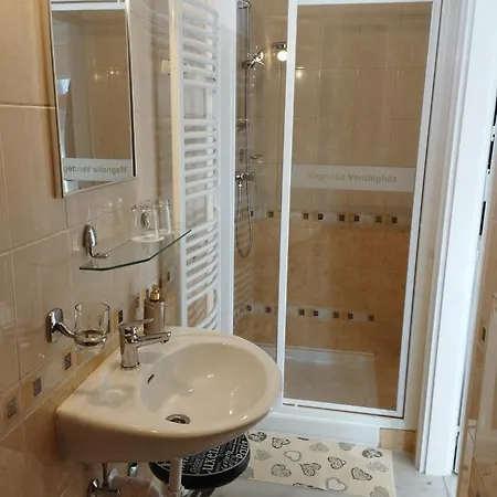 Appartement Magnolia Vendeghaz *